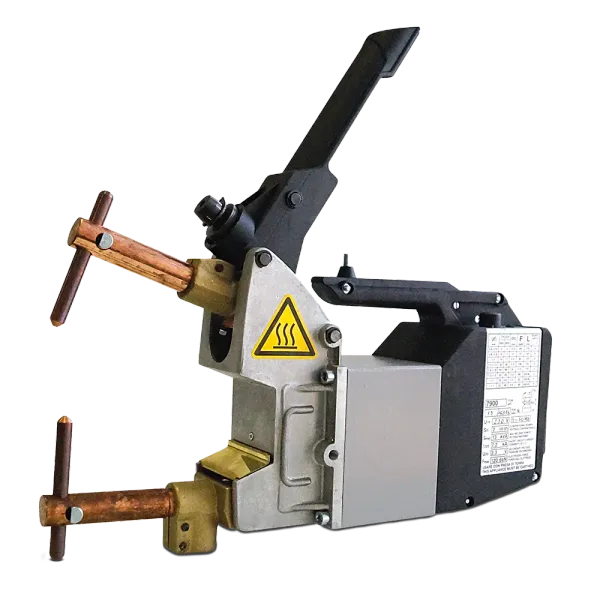 7900